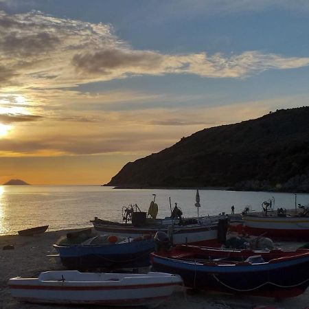 Le Terrazze Di Martina Villa Nicotera Exteriör bild